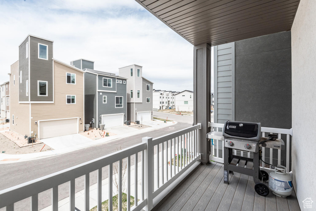 Balcony with grilling area