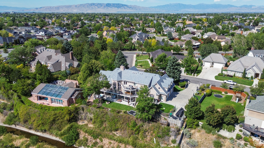 Drone / aerial view featuring a mountain view