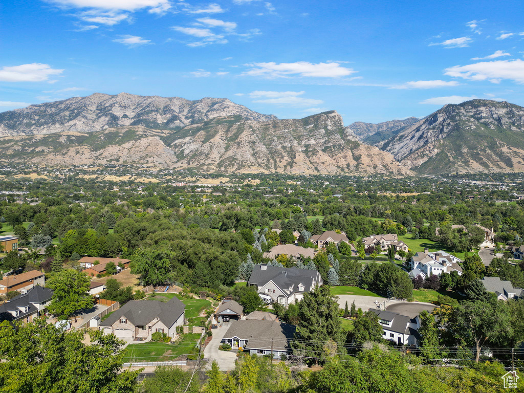 View of mountain feature