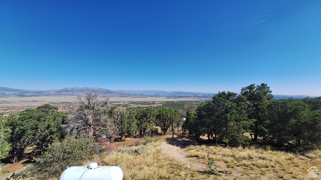 View of mountain feature