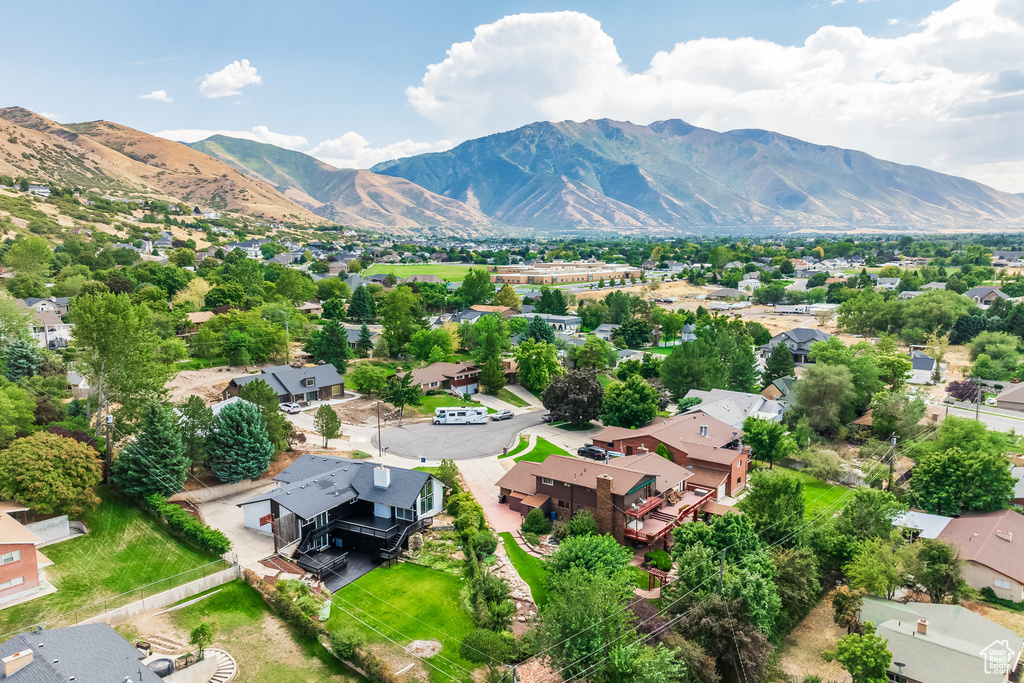 Bird's eye view featuring a mountain view