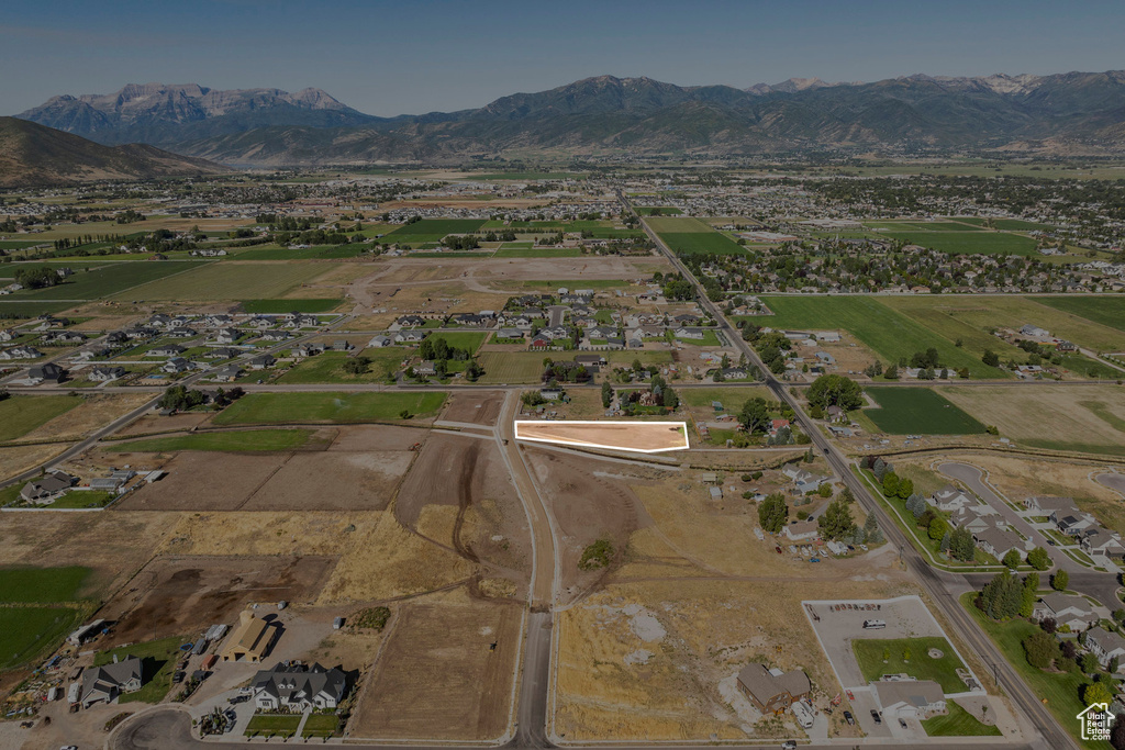 Drone / aerial view featuring a mountain view