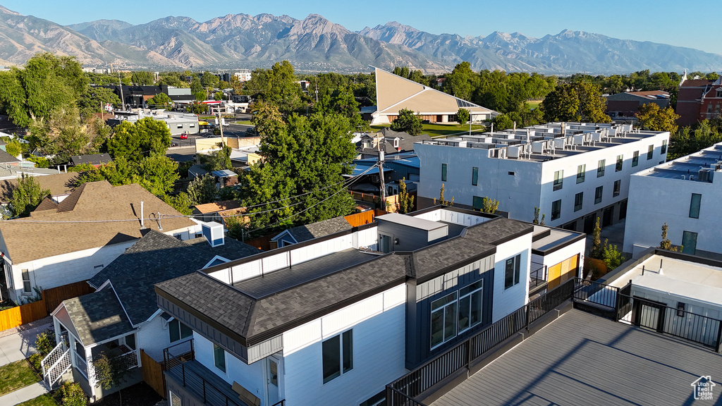 Bird\'s eye view featuring a mountain view