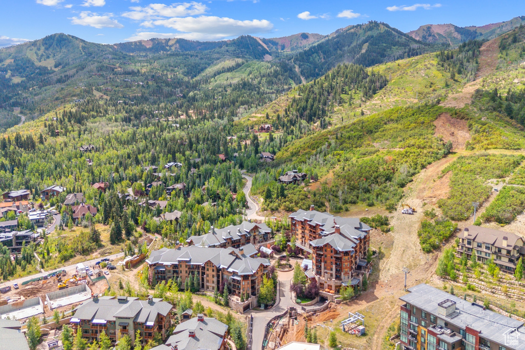 Bird's eye view featuring a mountain view