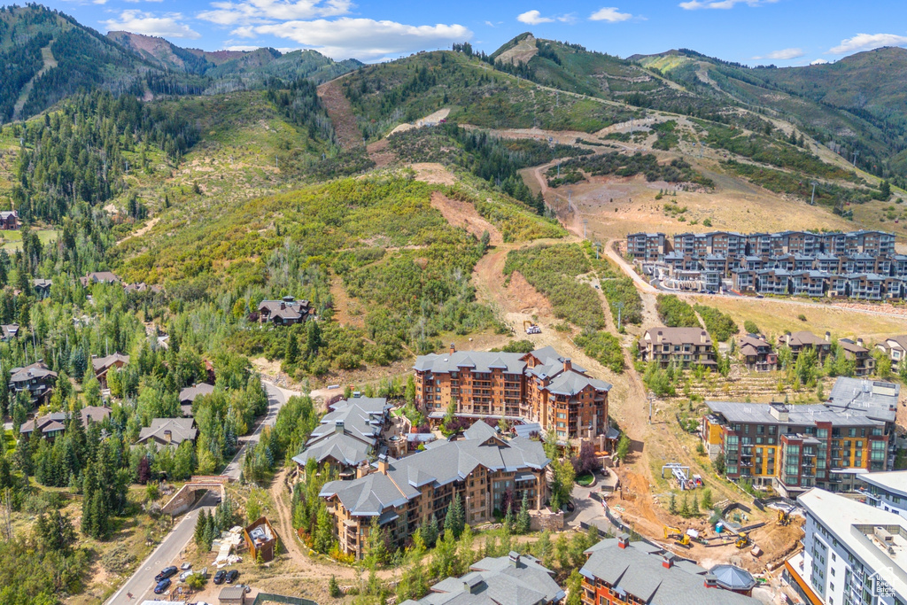 Bird's eye view with a mountain view