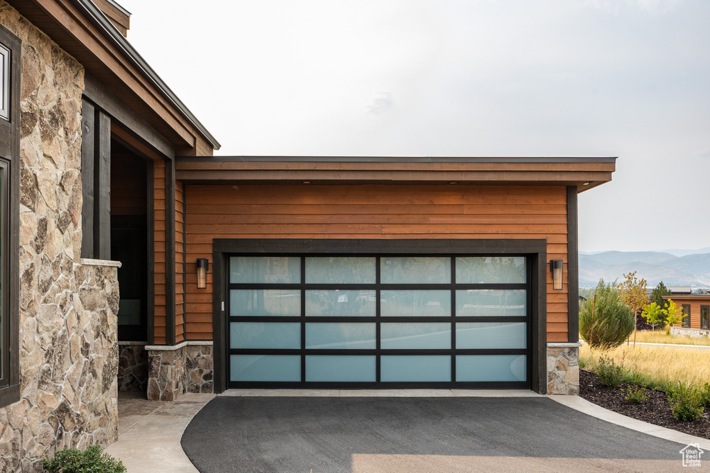 Garage with a mountain view