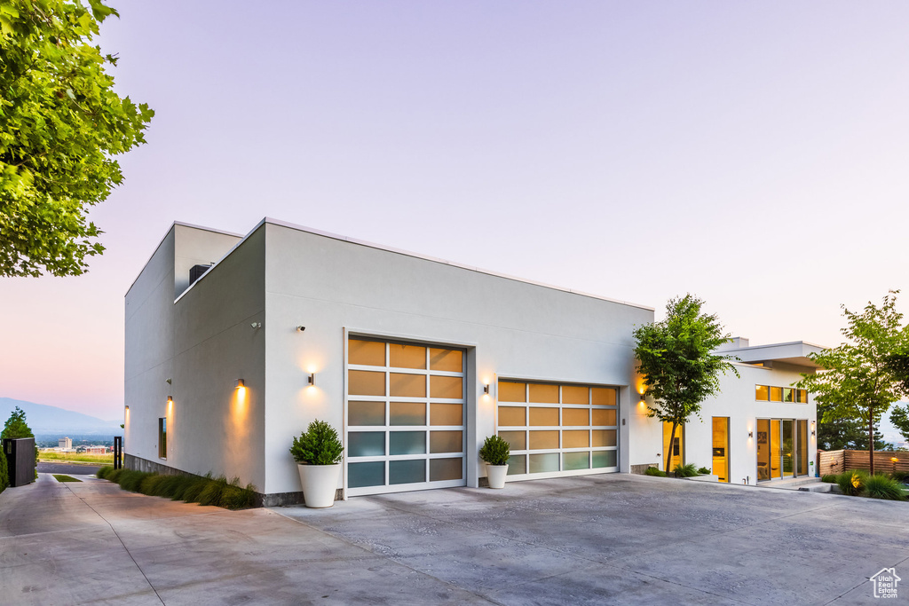 Contemporary house featuring a garage