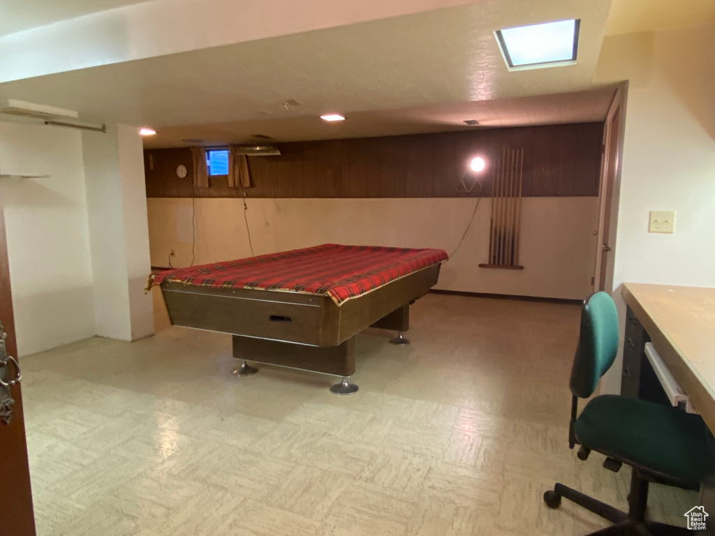 Playroom with pool table