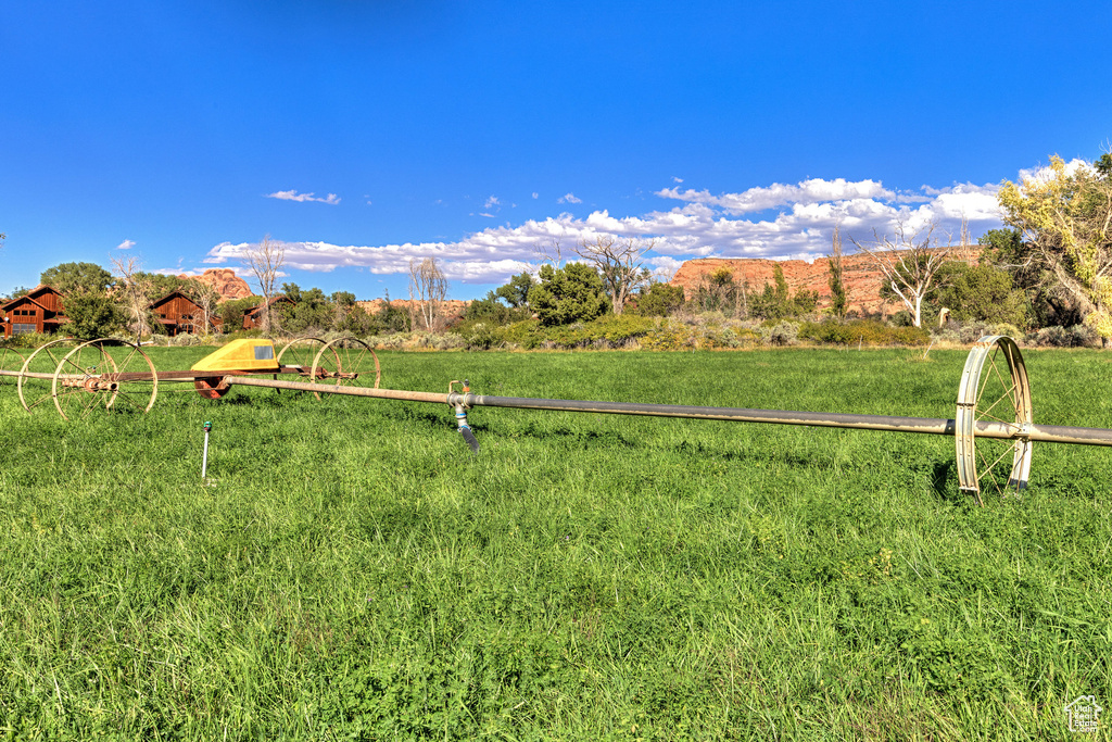 View of yard with a view of rural / pastoral area