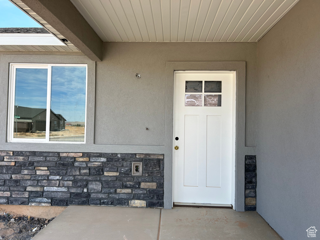 View of property entrance