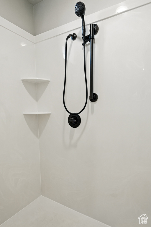 Details with walk in shower