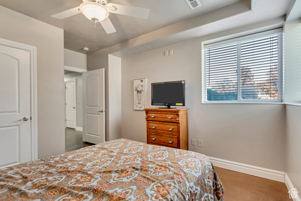 Bedroom with ceiling fan