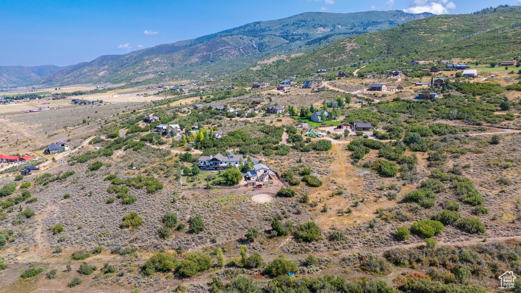 Aerial view with a mountain view