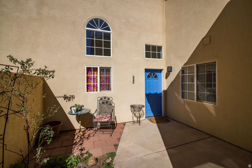 592 W HALE AVE Moab, UT 84532