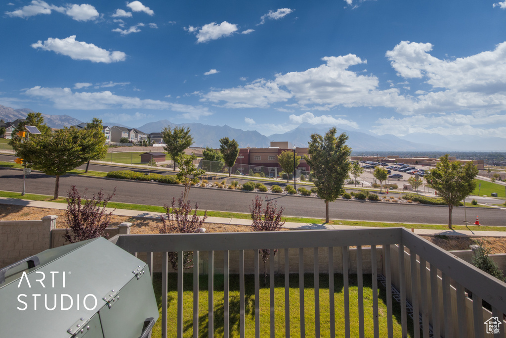 View of yard featuring a mountain view