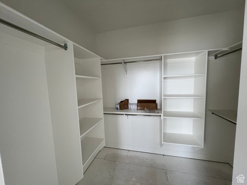 View of walk in closet