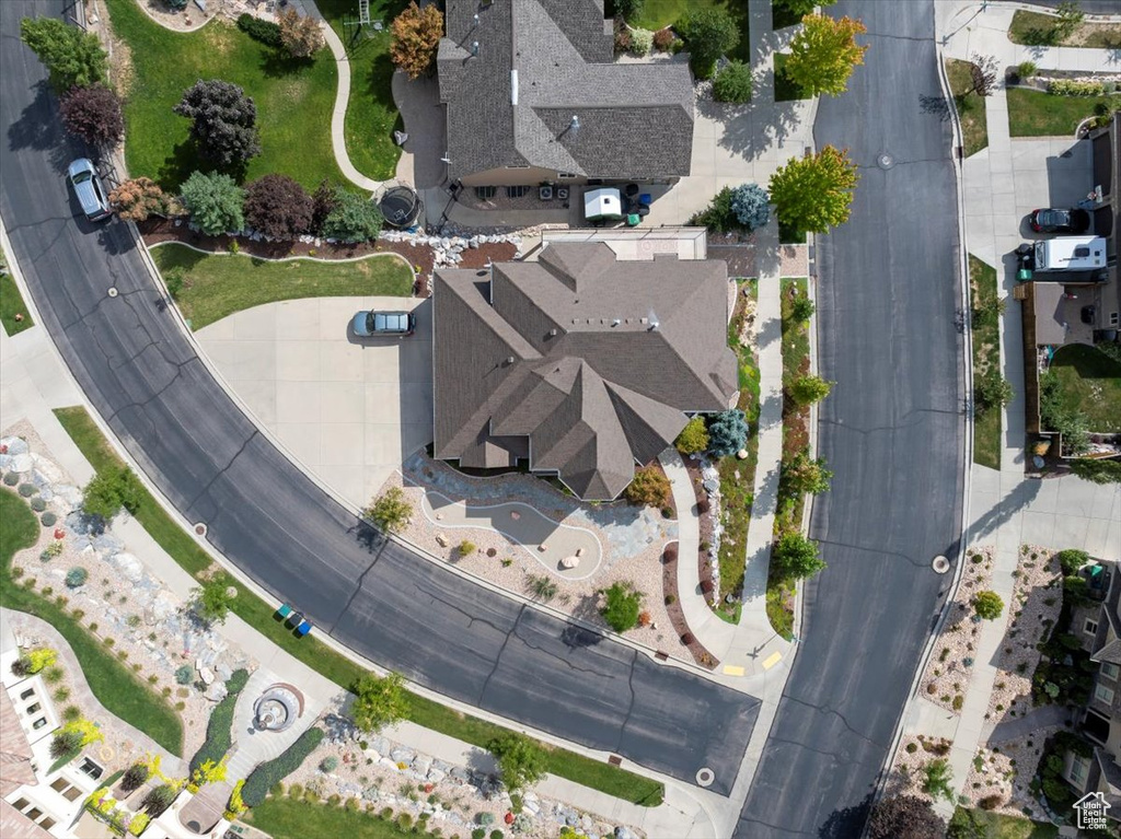 Birds eye view of property