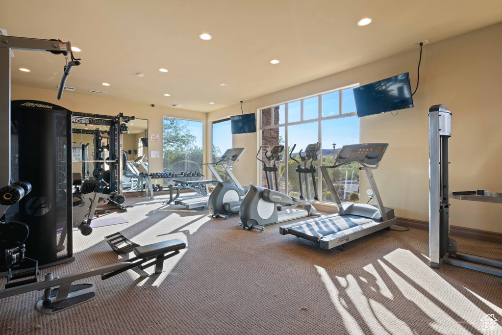 Gym with carpet flooring