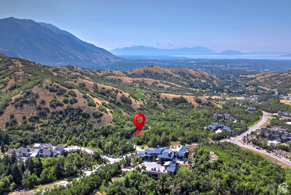 Drone / aerial view featuring a mountain view