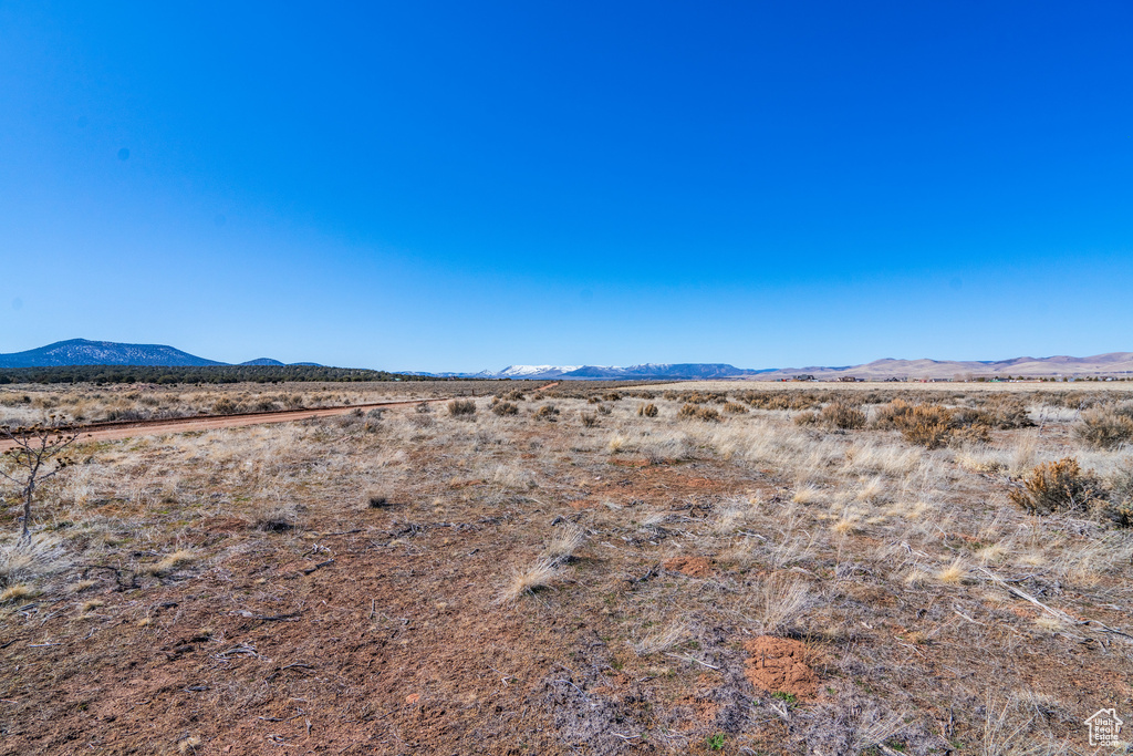 View of mountain feature