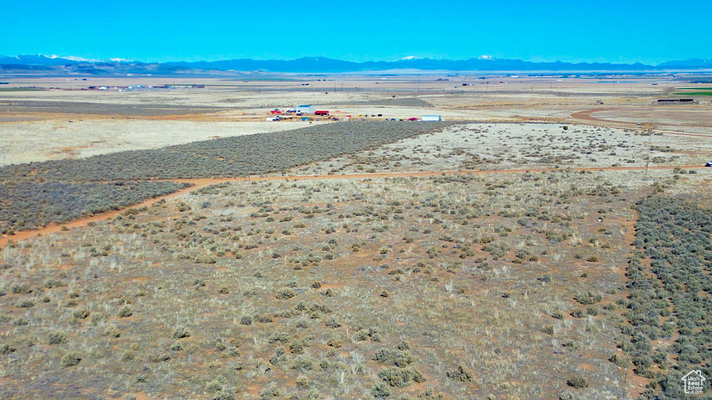 Bird's eye view with a mountain view