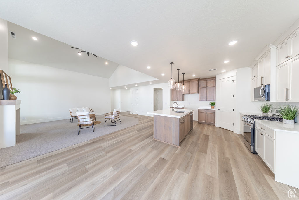 1136 N 1875 E #1 Layton, UT 84040