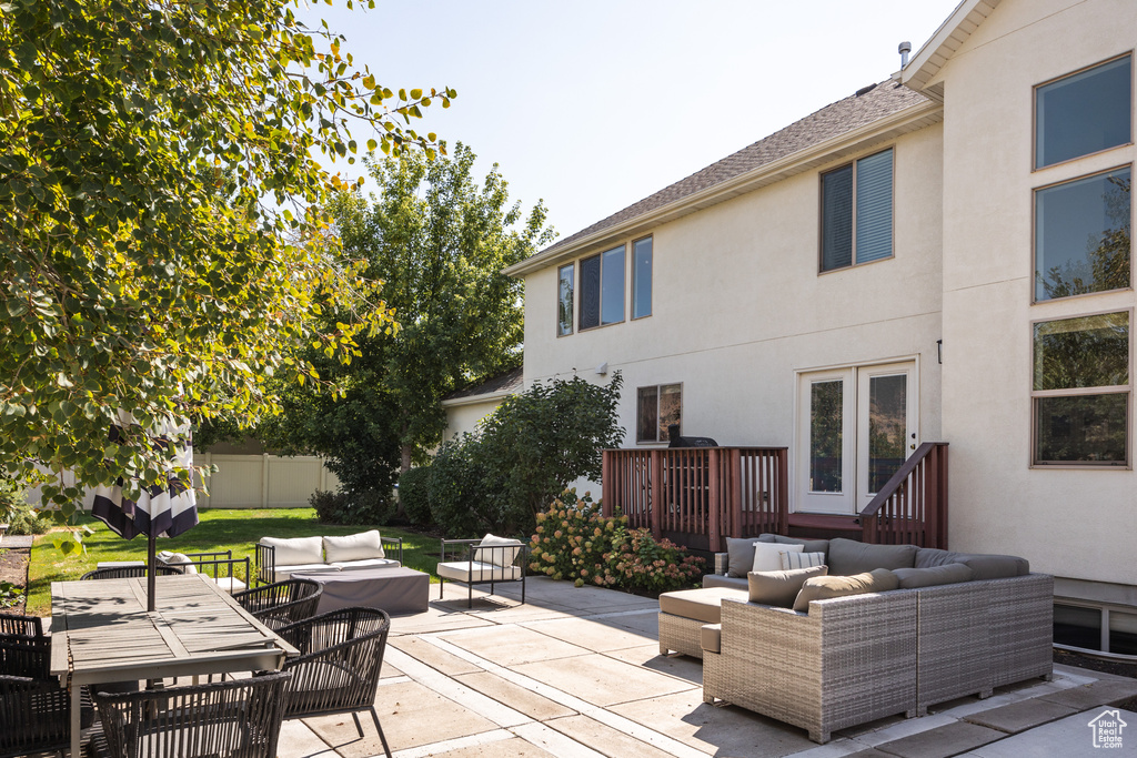 View of patio / terrace with outdoor lounge area