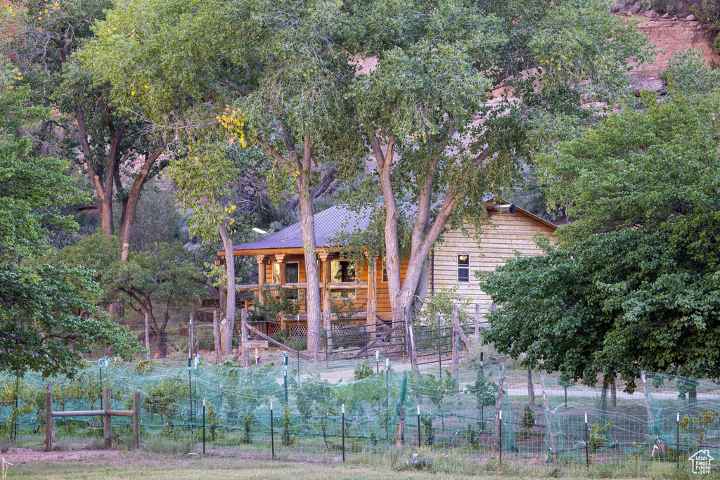 Exterior space with fence