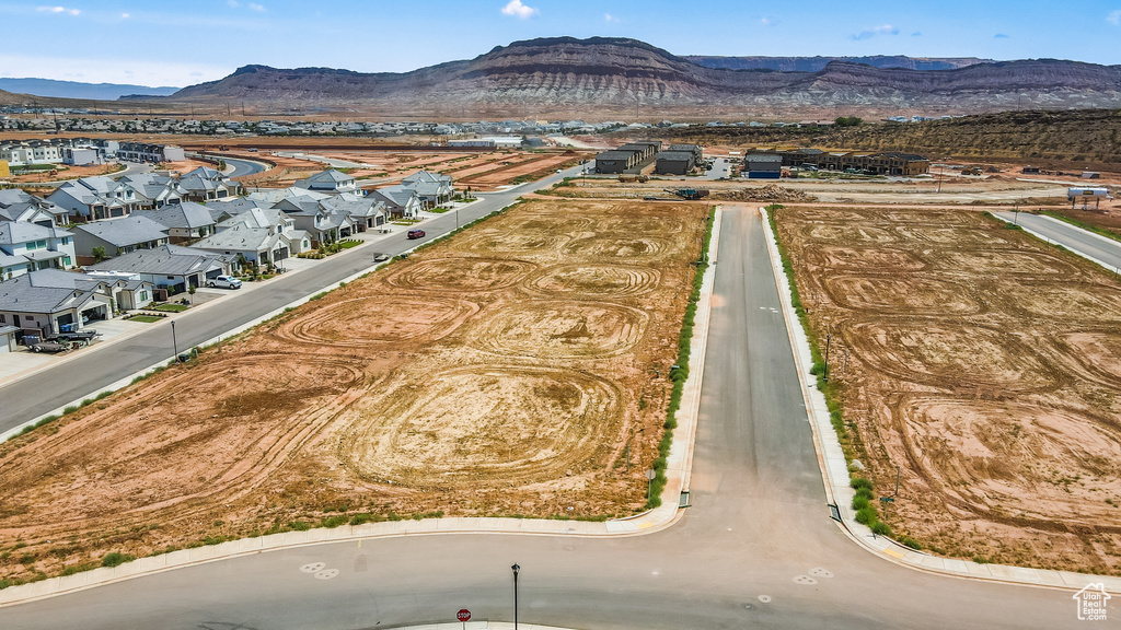 Drone / aerial view featuring a mountain view