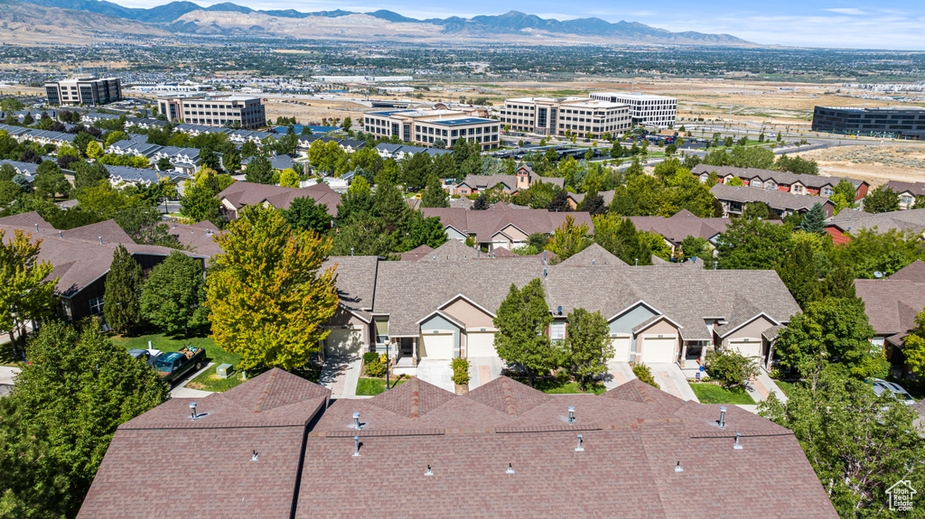 Bird's eye view with a mountain view