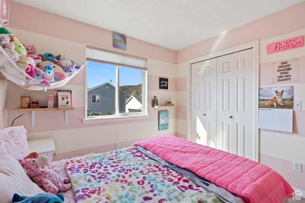 Bedroom with a closet