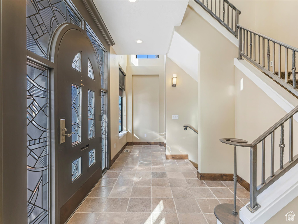 Entrance foyer with a high ceiling