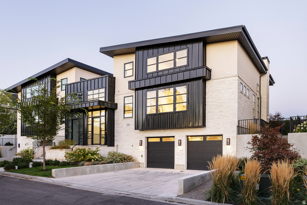 656 N EAST CAPITOL ST Salt Lake City, UT 84103