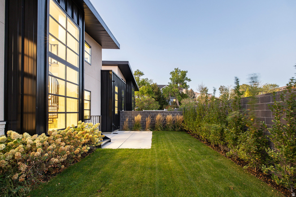 656 N EAST CAPITOL ST Salt Lake City, UT 84103