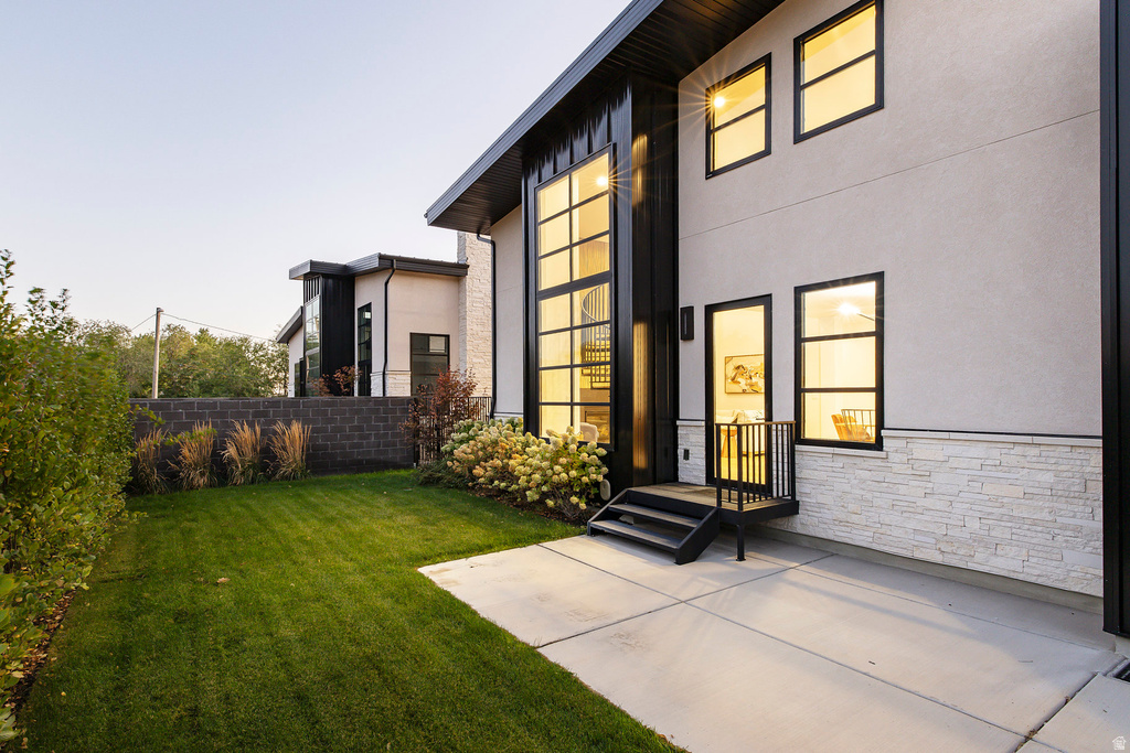 656 N EAST CAPITOL ST Salt Lake City, UT 84103