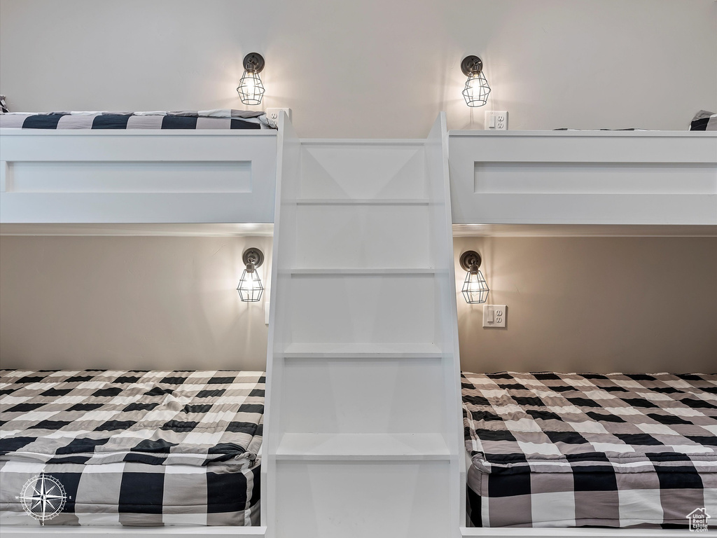 6462 SUMMIT CV Huntsville, UT 84317