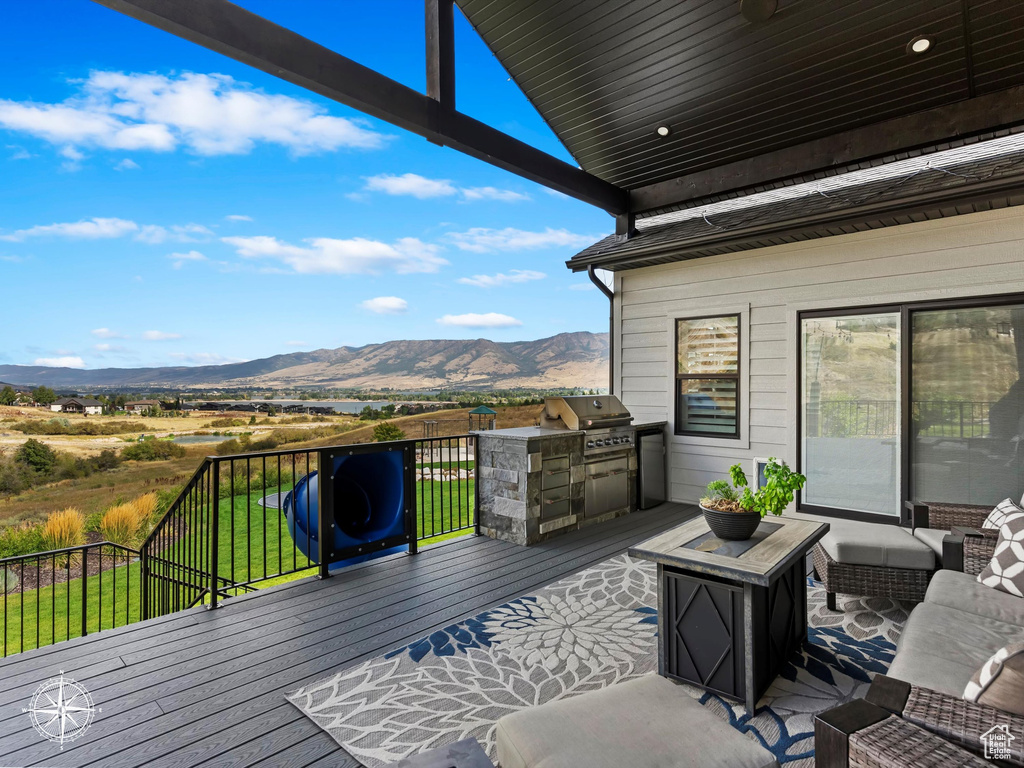 6462 SUMMIT CV Huntsville, UT 84317
