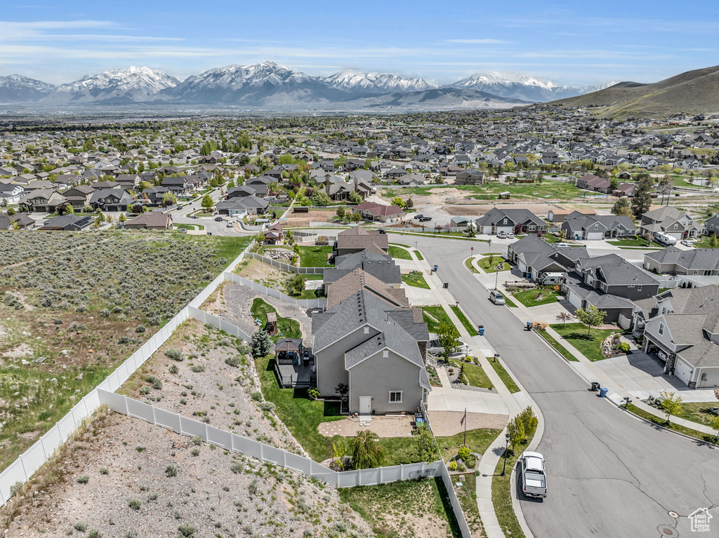 Drone / aerial view featuring a mountain view