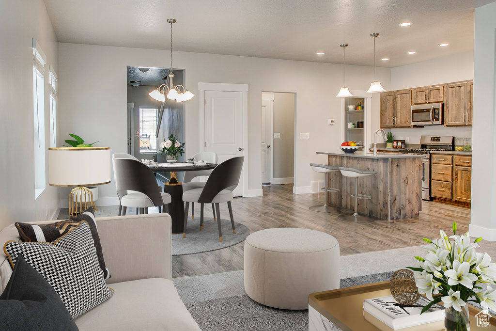 1633 S WINDSONG DR #370 Santaquin, UT 84655