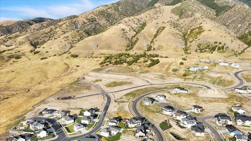 Bird's eye view with a mountain view
