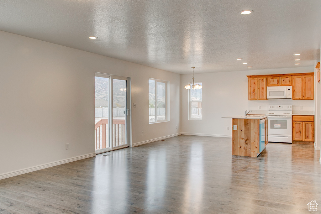 Photo 4 for MLS #2024172 at 1691 S Sageberry Dr #345