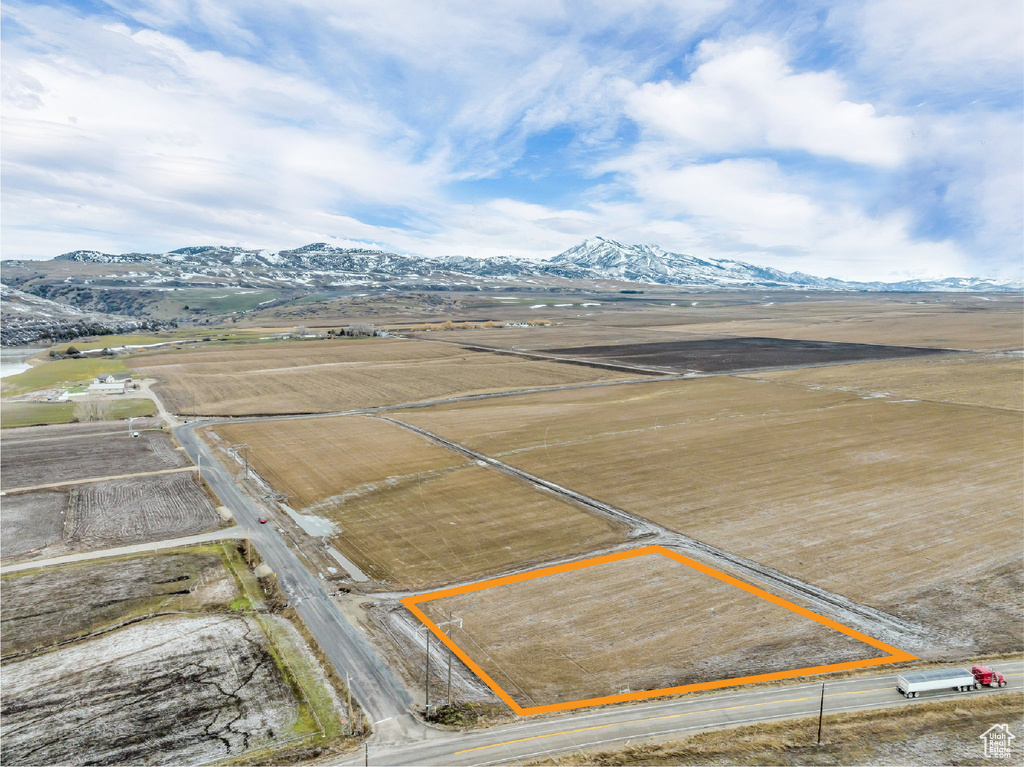 Bird's eye view featuring a mountain view and a rural view