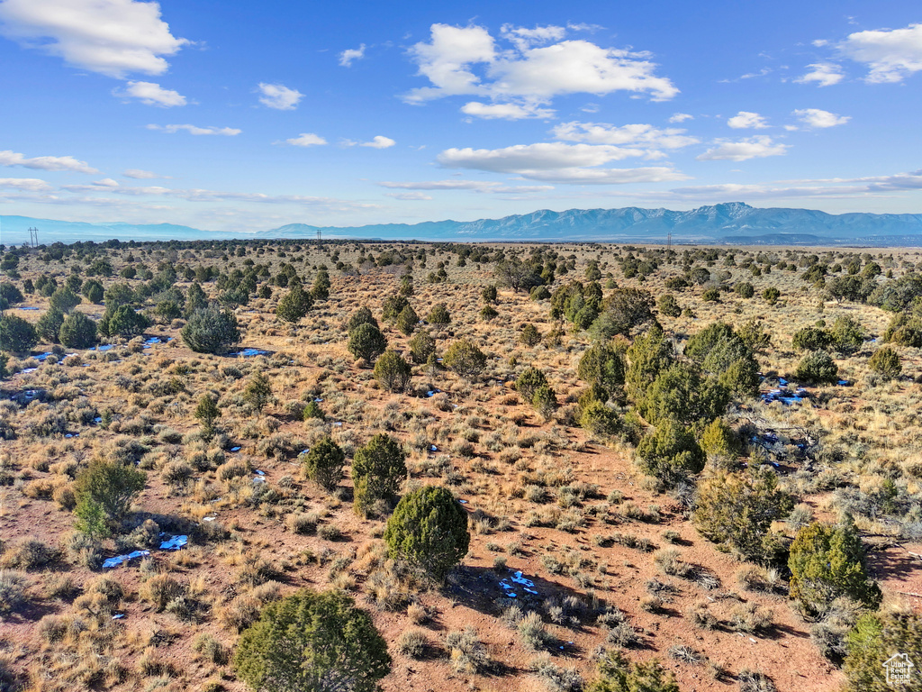 Bird's eye view with a mountain view