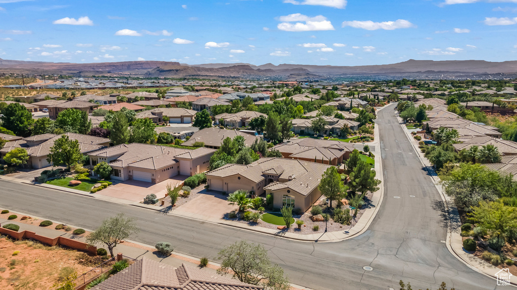 Bird\'s eye view featuring a mountain view