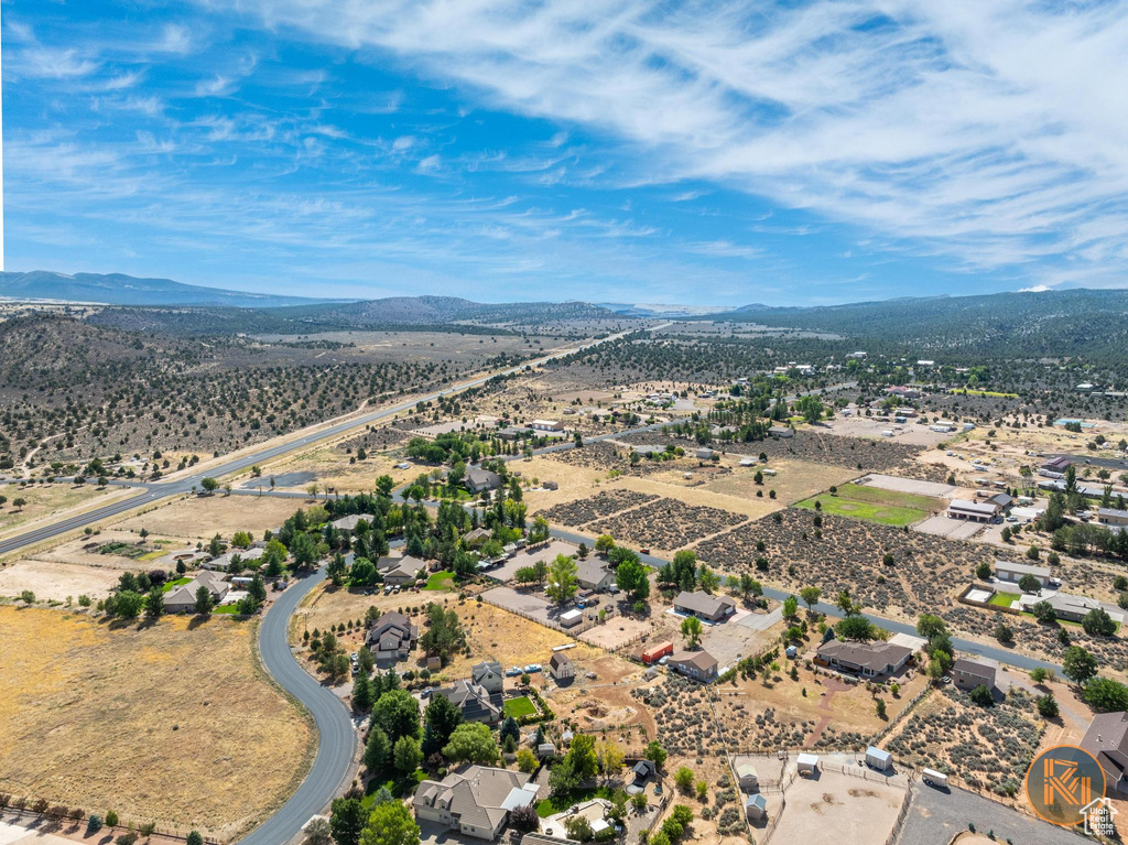 Drone / aerial view featuring a mountain view