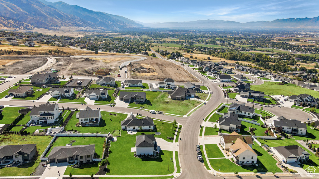 Bird's eye view featuring a mountain view