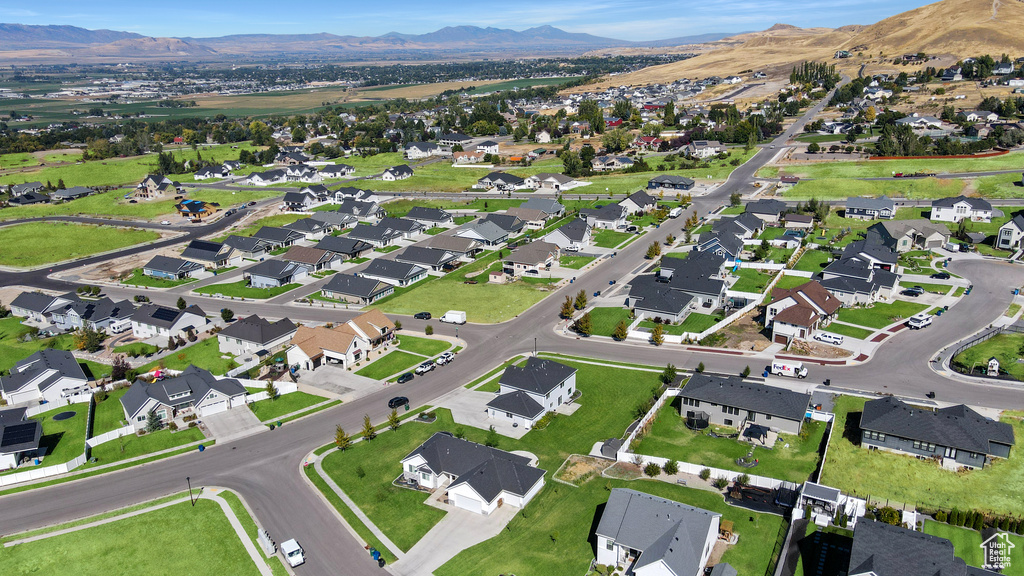 Bird's eye view featuring a mountain view