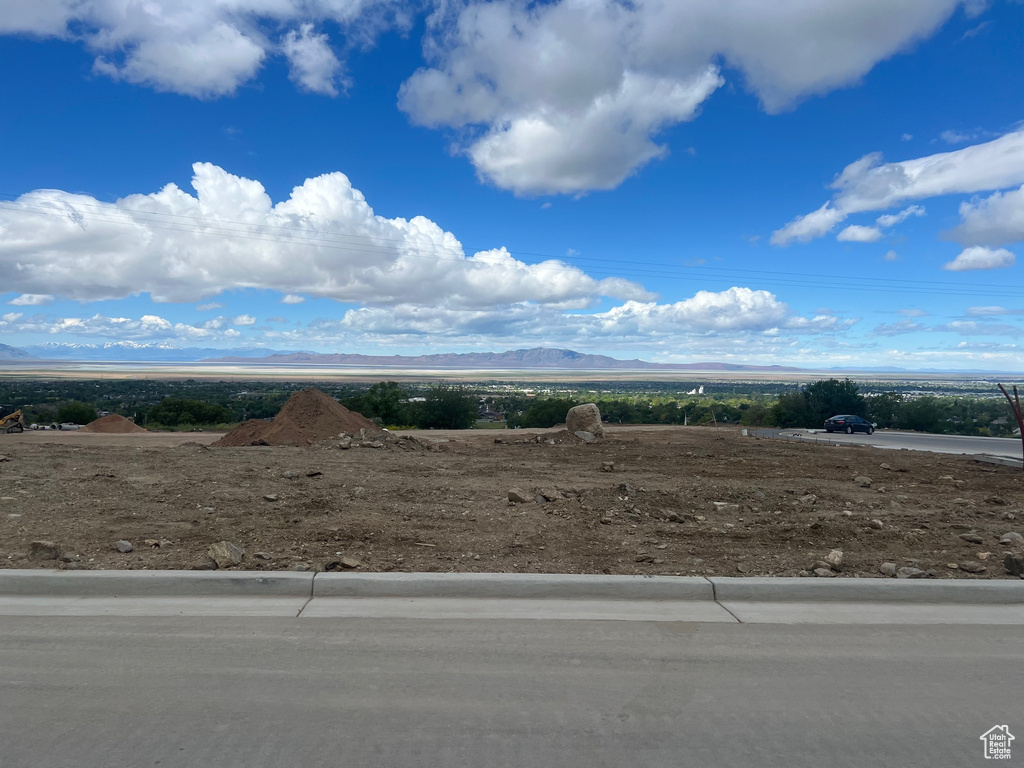 127 N ROCK LOFT RIDGE DR Fruit Heights, UT 84037