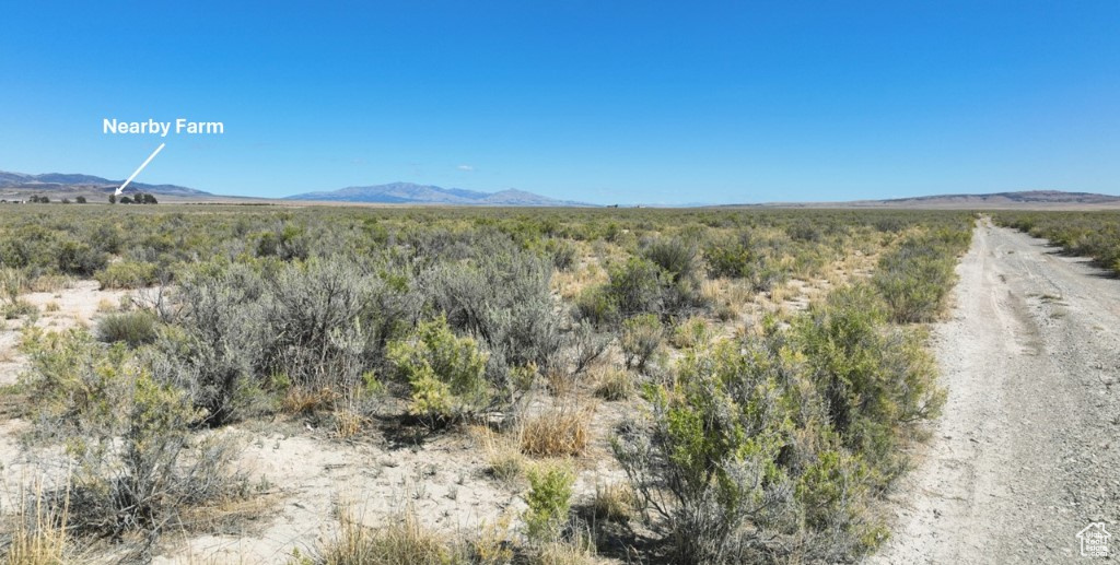 View of mountain feature