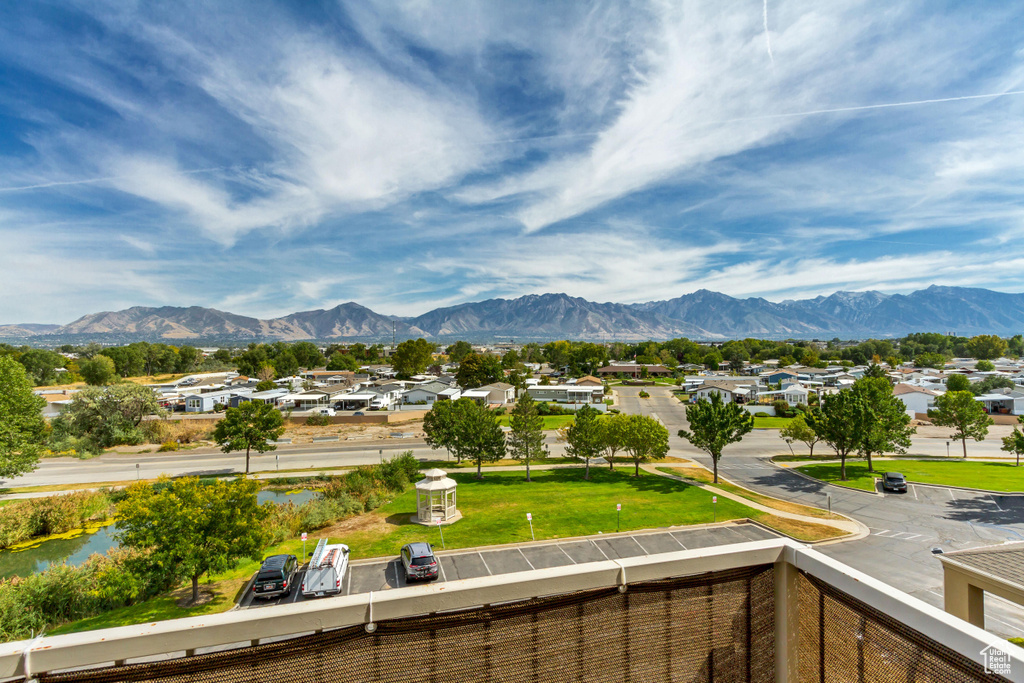 View of mountain feature